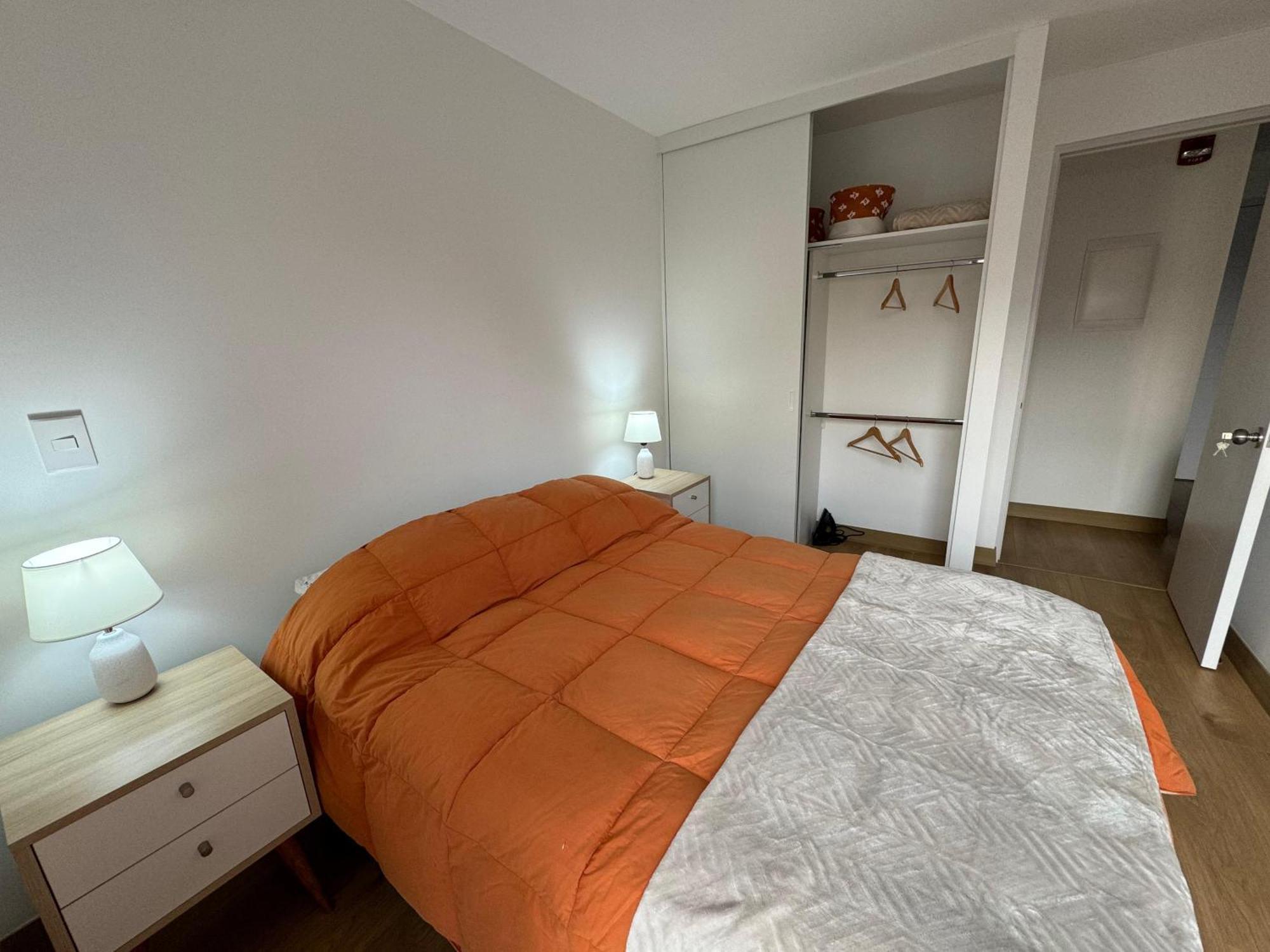 Comodo Y Acogedor Departamento Cerca De Barranco Y El Circuito De Playas Apartamento